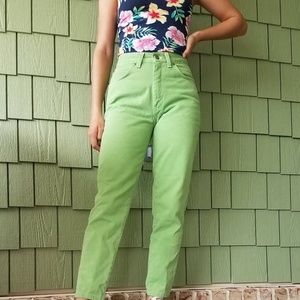 Vtg Levis 900 series 26" lime green high waist
